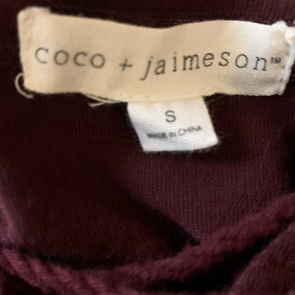 Coco + Jaimeson Crocheted Top Size Small - Picture 4 of 4